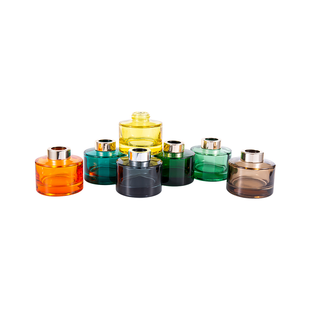 Boca s difuzorom obloženom bojom od 100 ml s velikim UV aluminijskim čepom od 28 mm